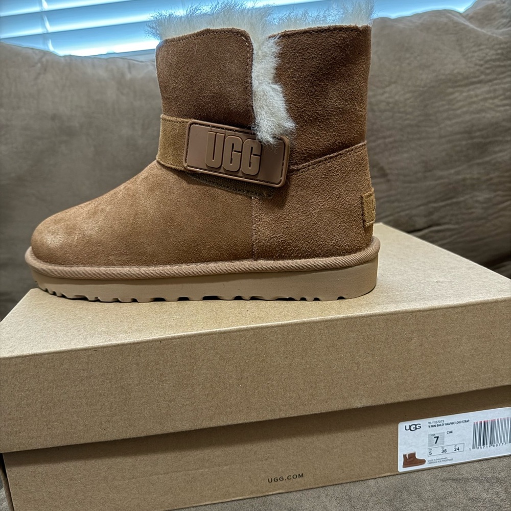 UGG Brown Winter Boots with White Fur Trim